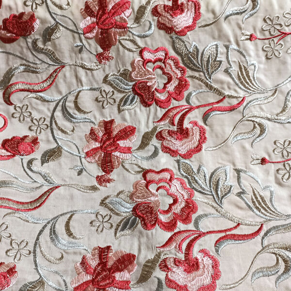 Mantón bordado viscosa beige rojo