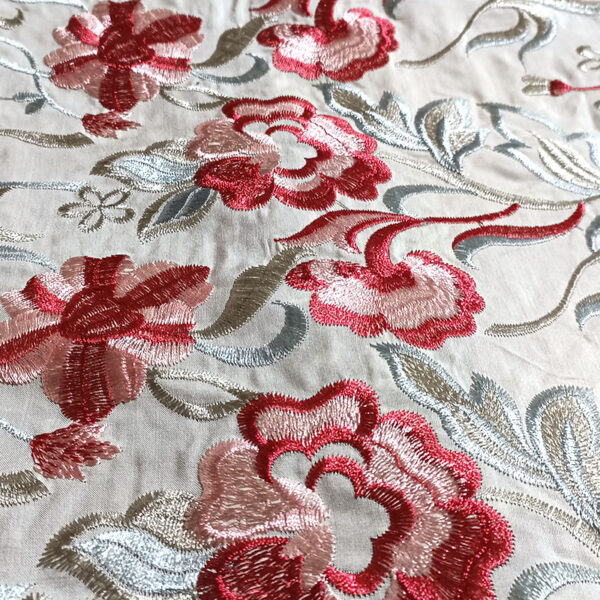 Mantón bordado viscosa beige coral - Imagen 4