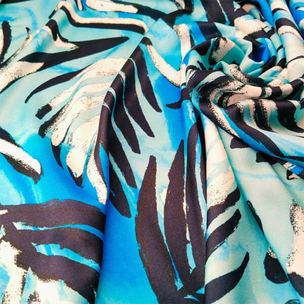SATEN ESTAMPADO HOJAS AZUL CON ELASTAN - Imagen 3
