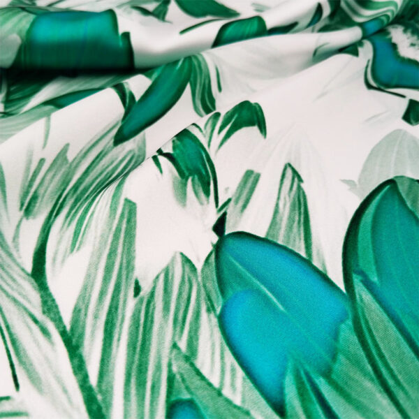 TELA SATEN ESTAMPADO FLORAL VERDE - Imagen 4