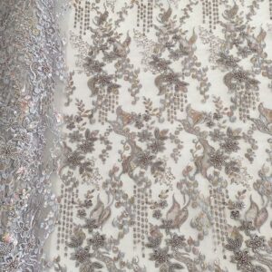 Pedreria en tull bordado gris y rosa